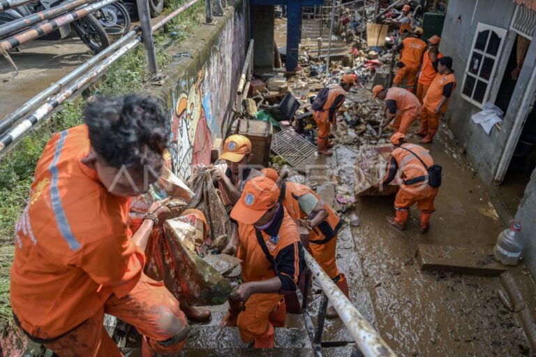 Pascabanjir ini Waspada Penyakit & Trauma , Cara Mengatasinya