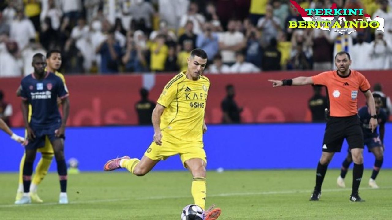 Ronaldo Cetak Gol